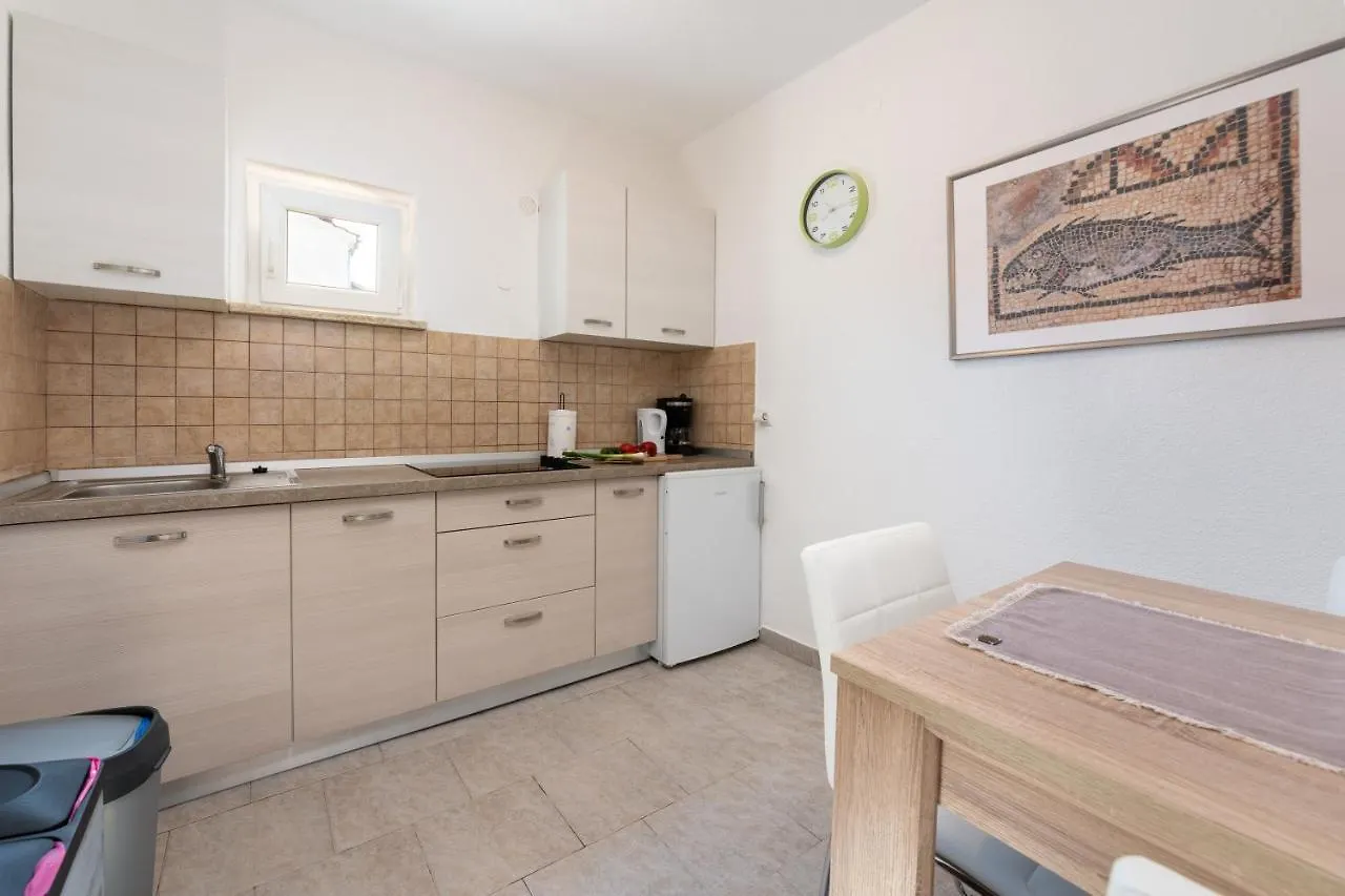 Apartments Oliva Пореч