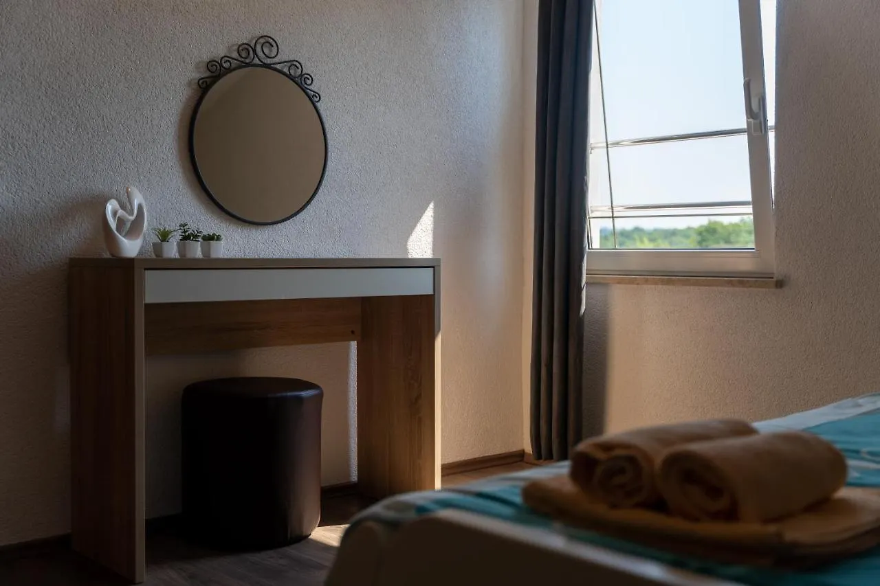 Apartments Oliva Пореч Хорватия