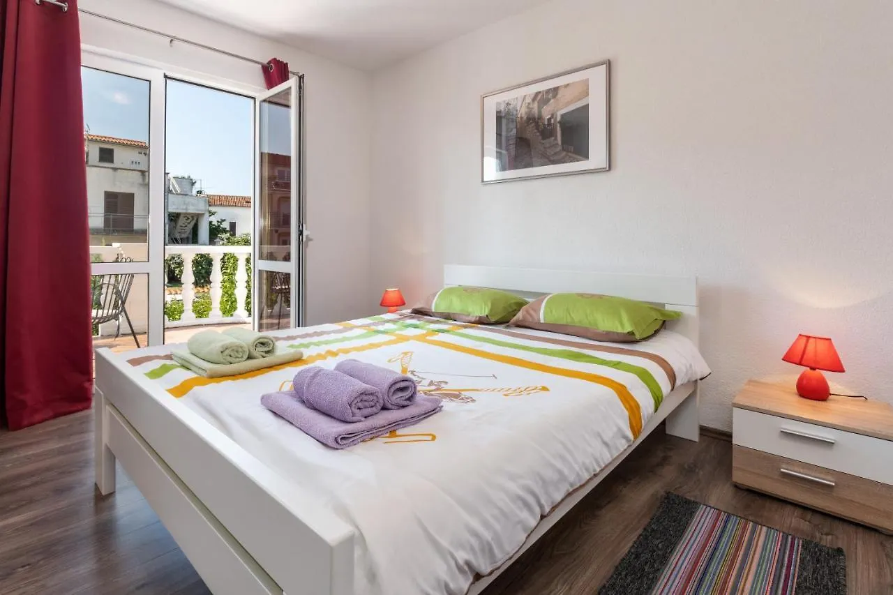 Apartments Oliva Пореч